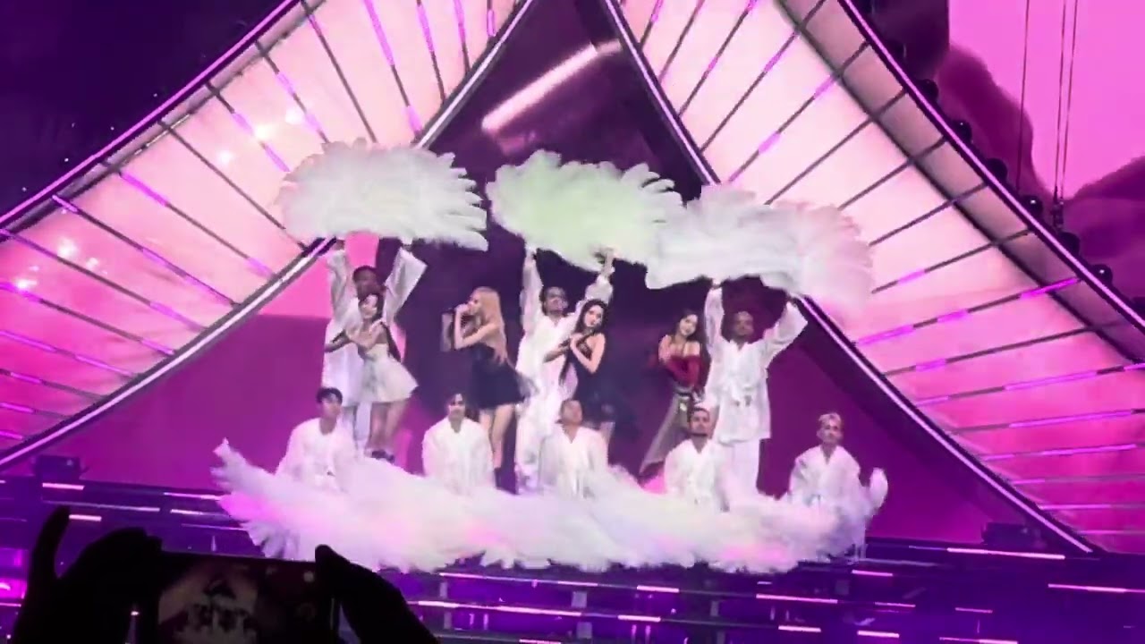 Blackpink - Typa Girl - Encore Paris 2023