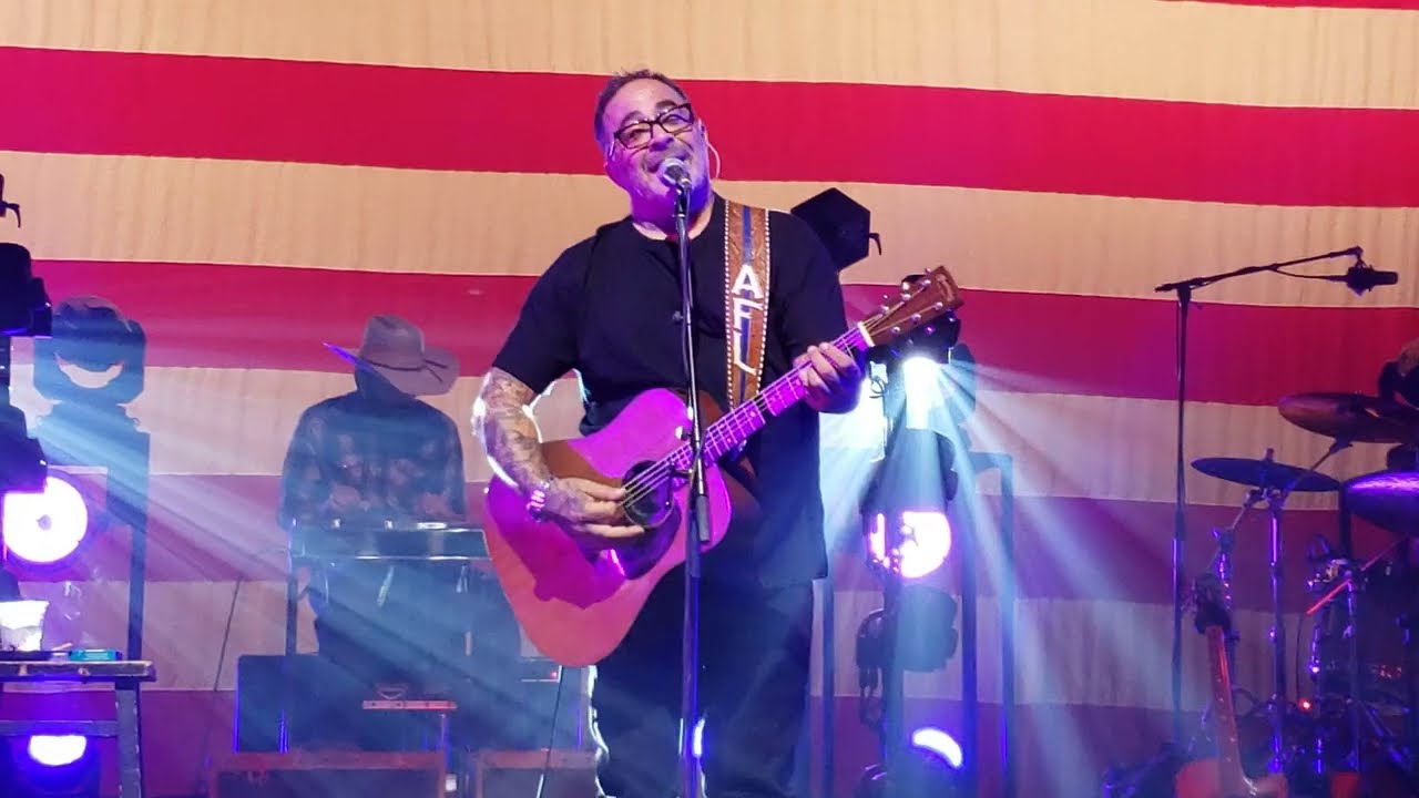 AARON LEWIS & THE STATELINERS: Right Here, Live @ Redding Civic Auditorium 6/11/25 (Staind song) 🎶 🎵