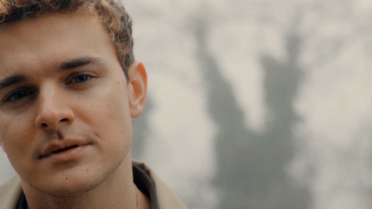 Cem Yenel - Evimsin (Official Video)