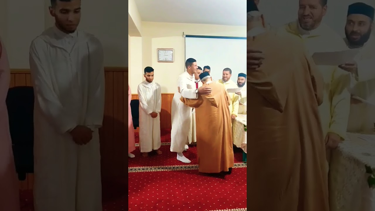 لحظة من تتويج البررة أهل القرآن أهل الله و خاصته / مدرسة القاضي عياض بالعرائش