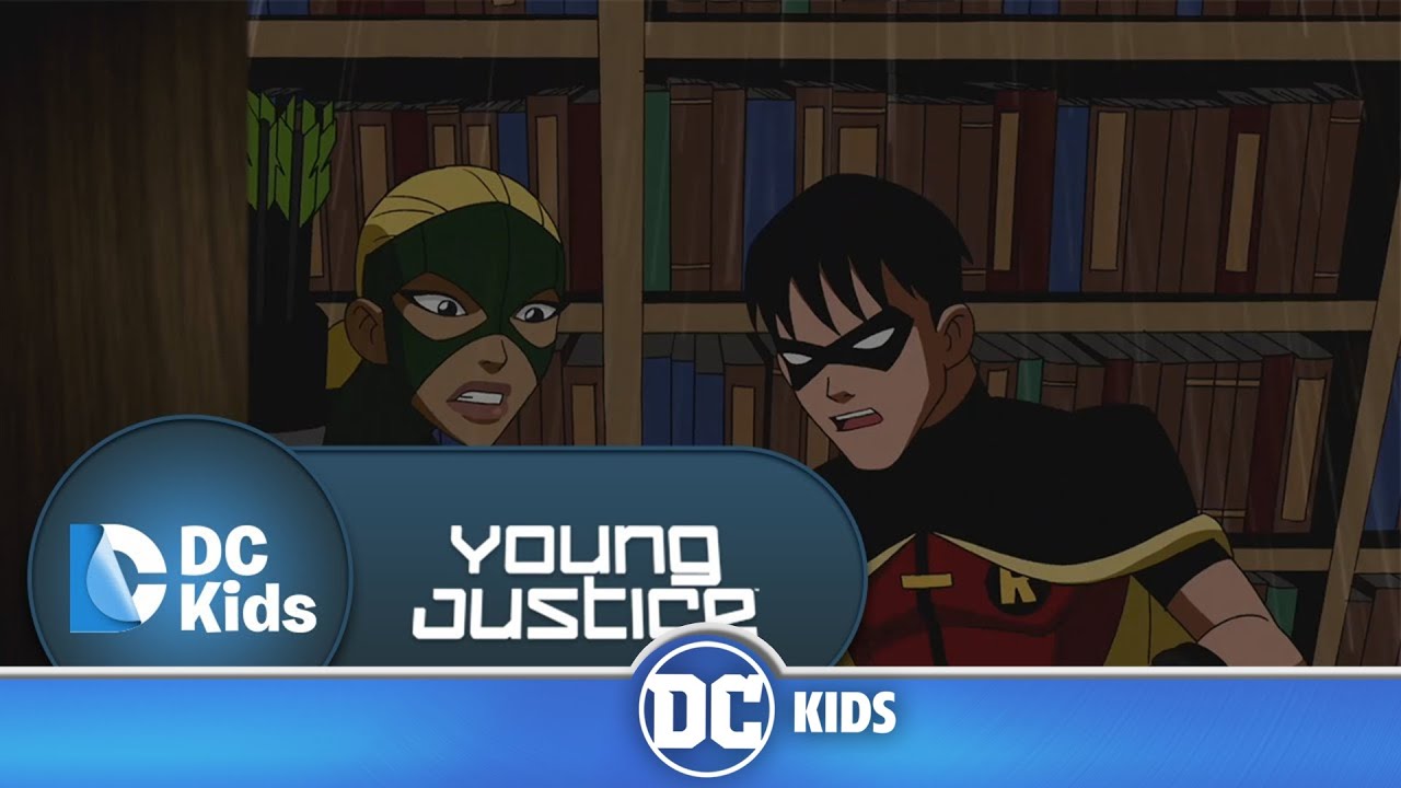Young Justice | Bookcase | @dckids