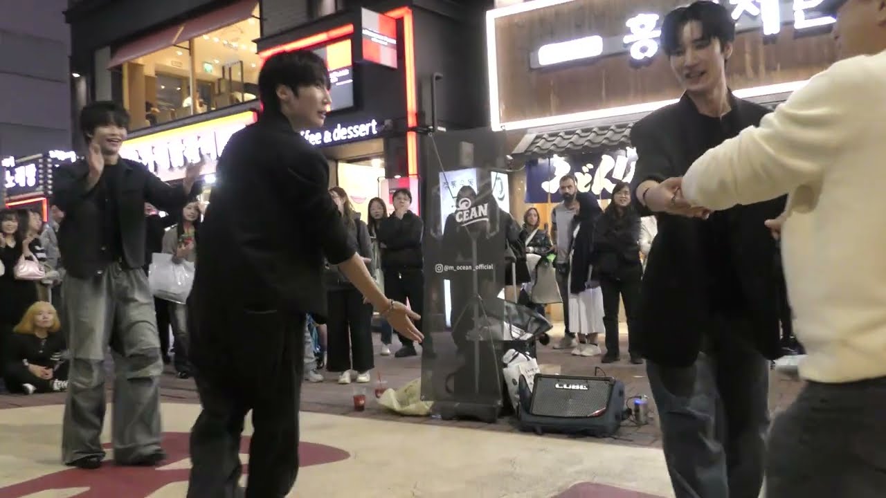 251019 Korea Kpop Dance Team mocean (모션) - Gentleman (PSY) Hongdae busking