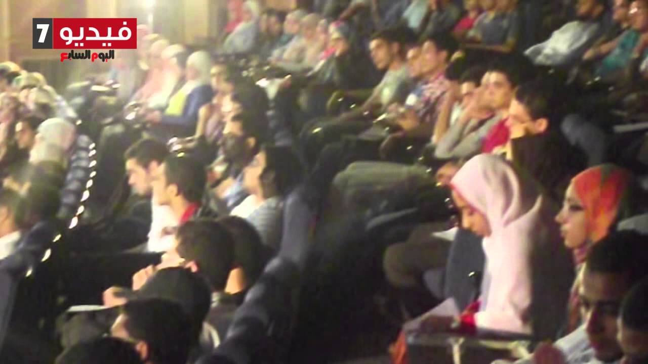 بالفيديو.. الشرطة تؤمن مدينة «زويل» فى أول أيام الدراسة