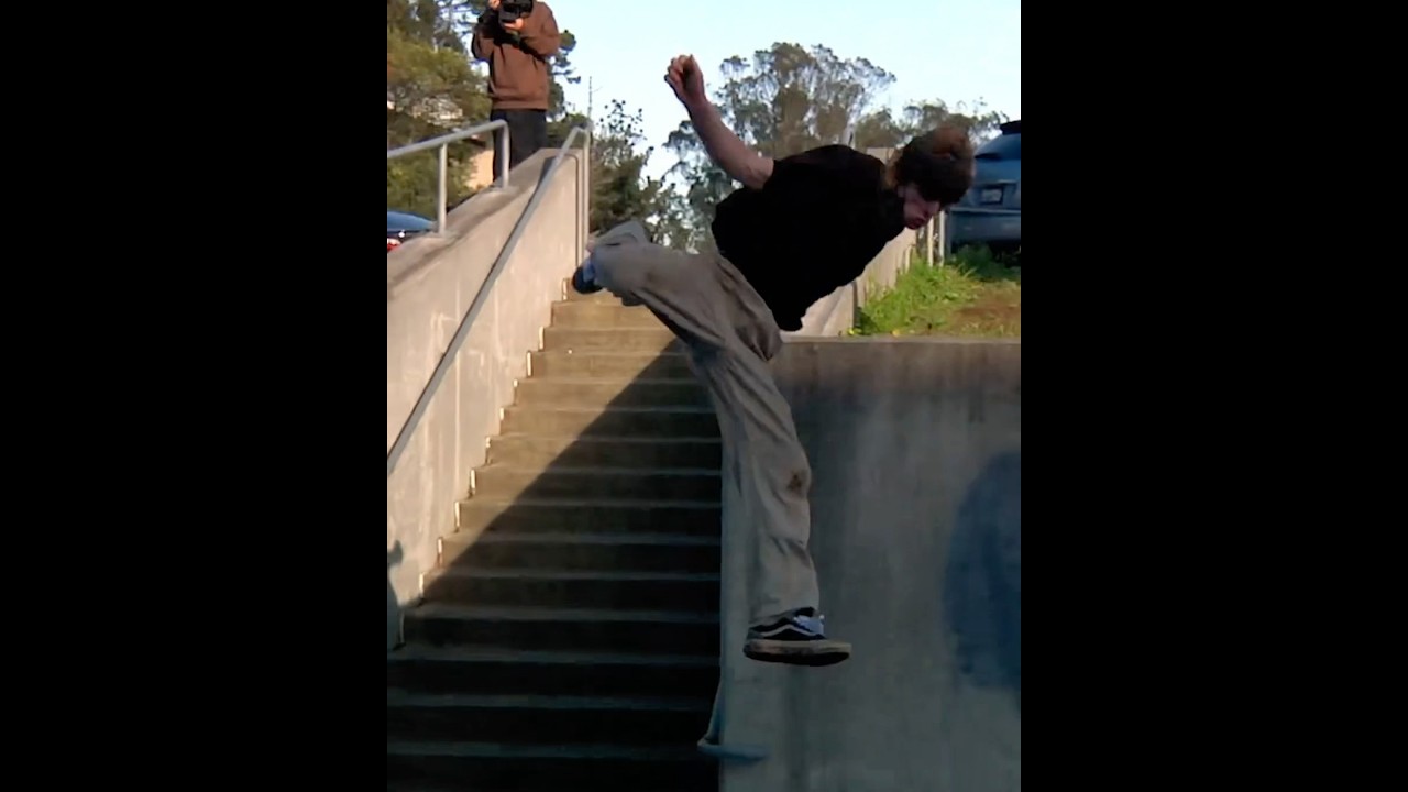 Willow Voges as seen in @GX1000SF&lsquo;s &ldquo;Your Favorite Things&rdquo; video. Enjoy! #skatedeluxe