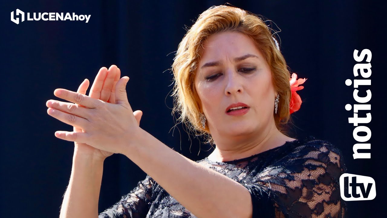 VÍDEO: Dos temas del concierto de Estrella Morente en la Plaza Nueva con motivo del Día de Andalucía