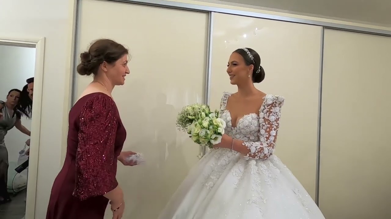 Dasma Shqiptare   Dalja e nuses nga shtepia   Dasma Ginevra & Domenik