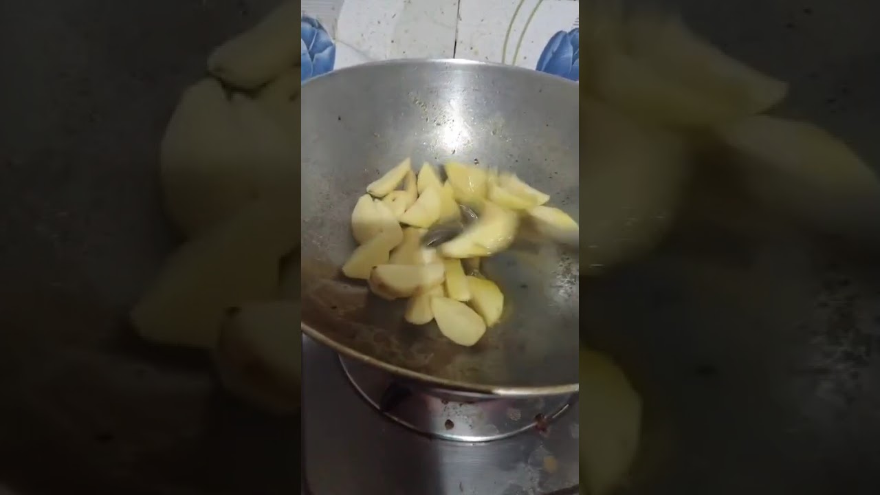 লাউ চিংড়ি তরকারি 