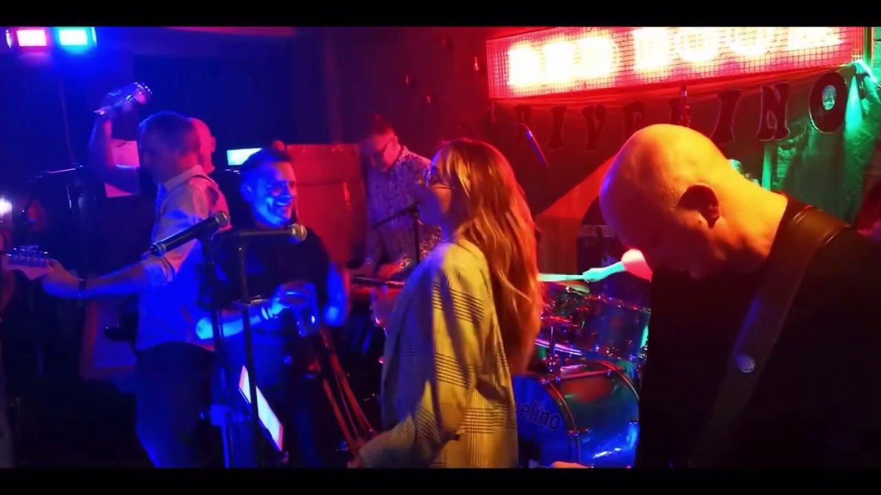Rivelino feat. Jade Thirlwall from Little Mix cover Proud Mary @ Red Door South Shields 11/01/20