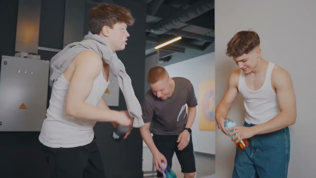 🔥 Наши бутылки Flavor Splash в сериале у @EVAmashRU 