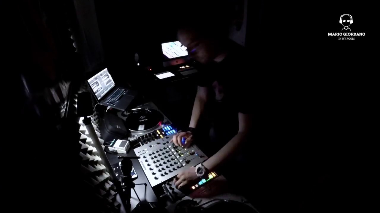 Mario Giordano - In My Room 05