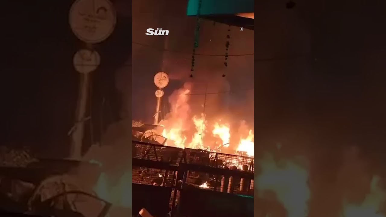 Massive explosion rocks tourist hotspots in India, killing multiple #india #delhi