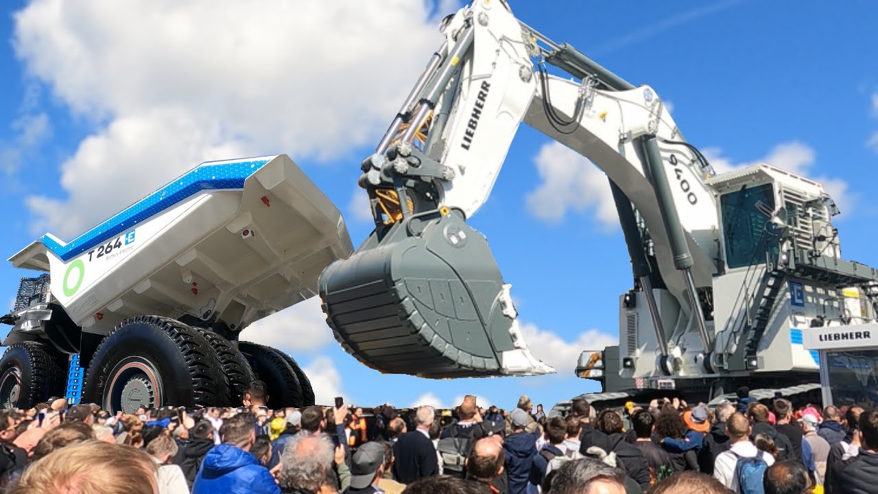Liebherr auf der BAUMA 2025 🏗️ Der teuerste Messestand der Welt?!