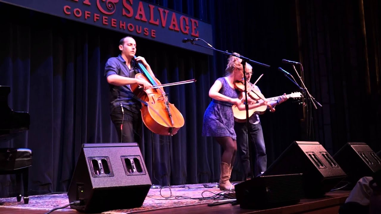 Hanneke Cassel plays Blackberry Festival Footrace / For Reals