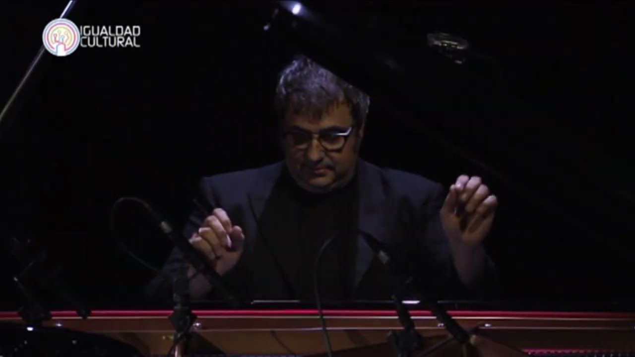 MÚSICA DE LA PATRIA GRANDE POR PIANISTAS ARGENTINOS (Teatro Margarita Xirgu, Buenos Aires, 2013)