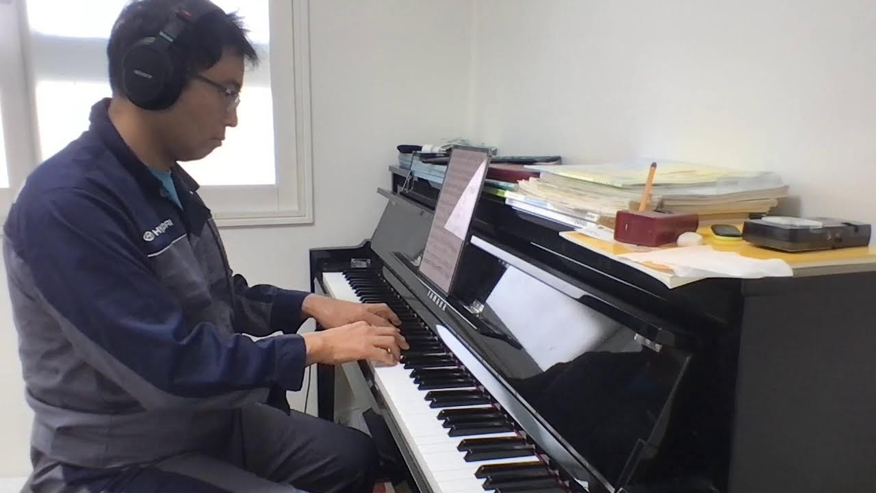 오밤 중에 바흐 치는 정비사 - bach Italian concerto sight reading