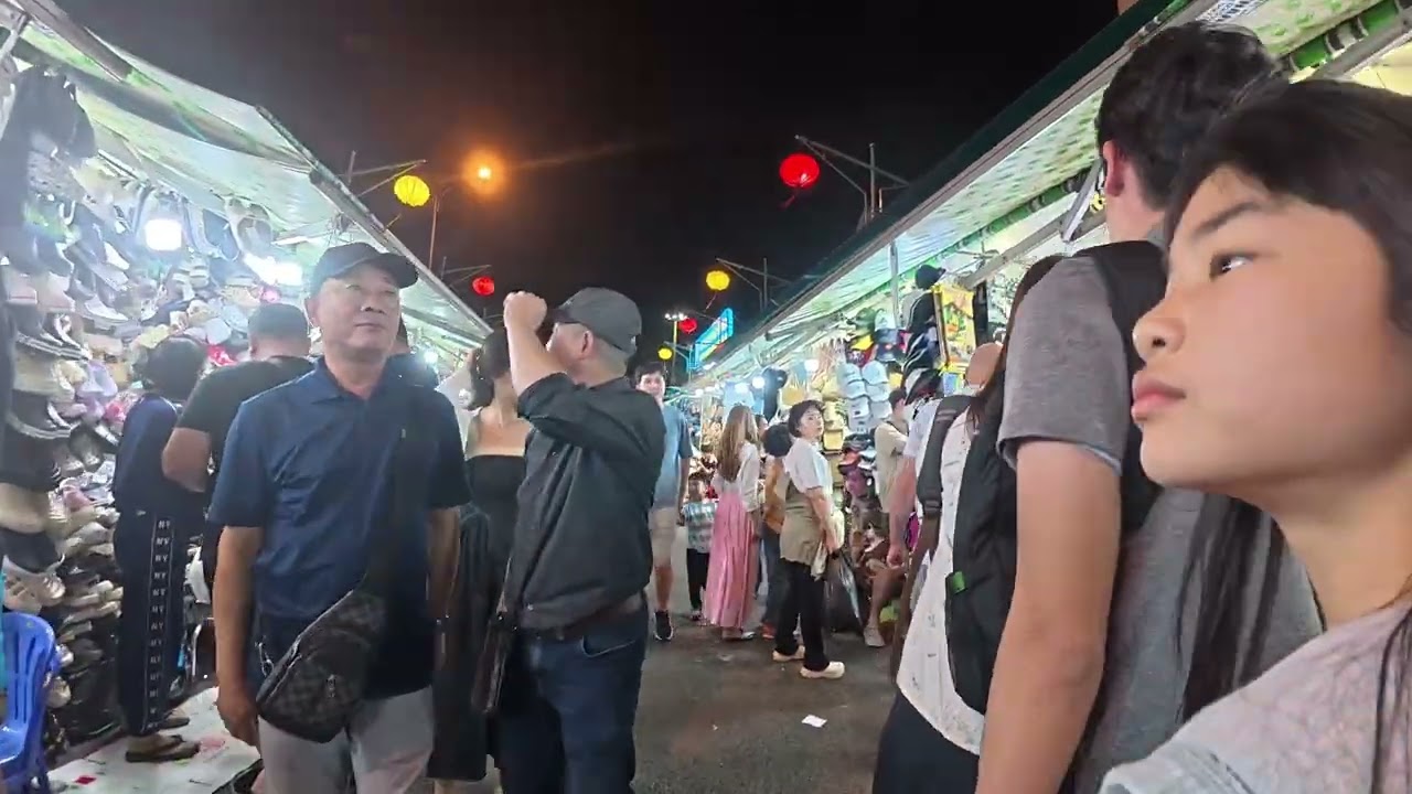 나트랑 야시장, 4월2일 광장