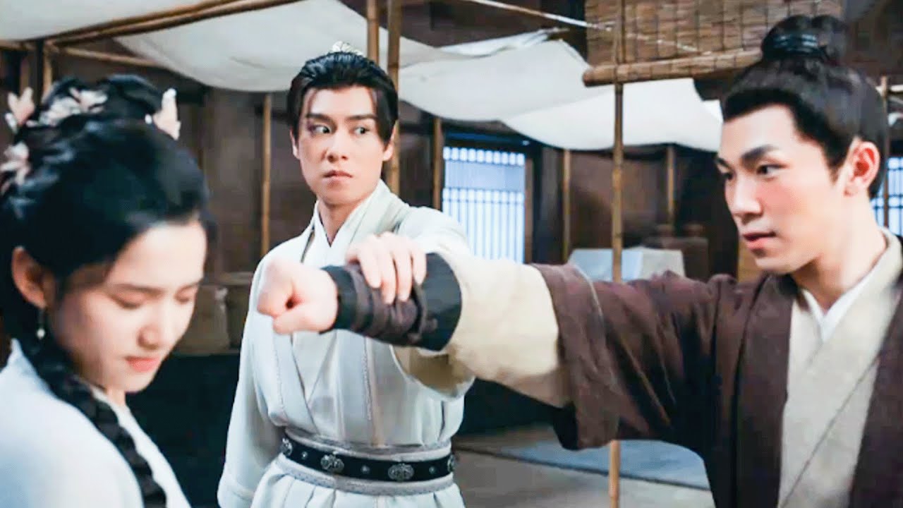 灰姑娘被欺负，霸道王爷及时出现，灰姑娘彻底沦陷！🥰#cdrama #drama