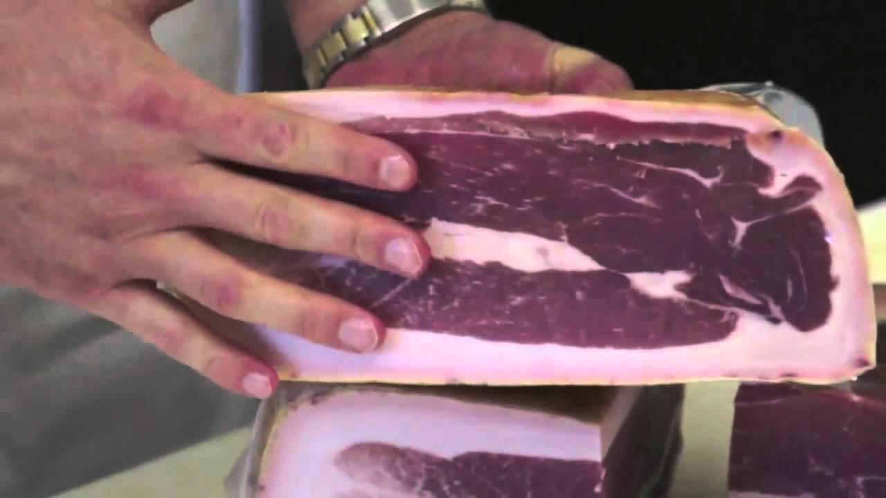 Come tagliare il prosciutto di San Daniele