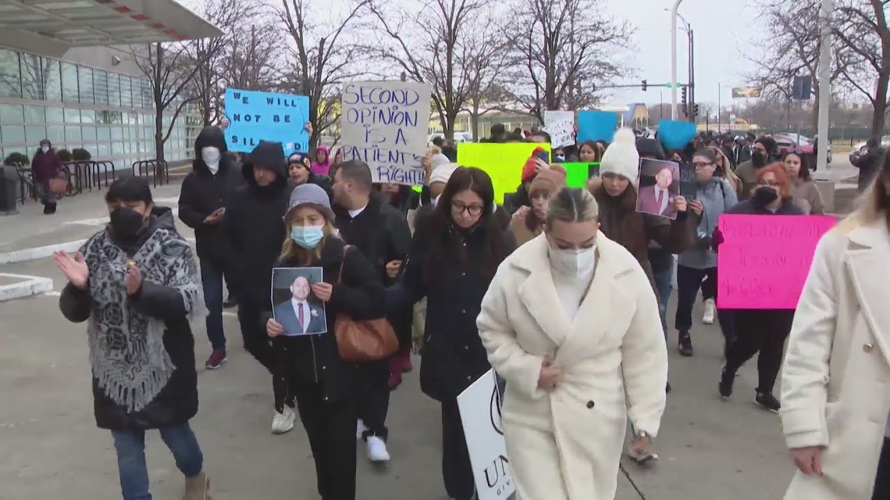 Demonstrators denounce Stroger Hospital, say patient was denied rights