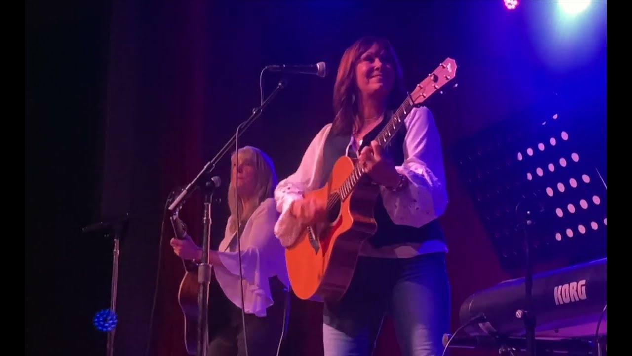 Suzy Bogguss and Kathy Mattea - Outbound Plane (Nanci Griffith), live in Nashville, 9 Sept 2025