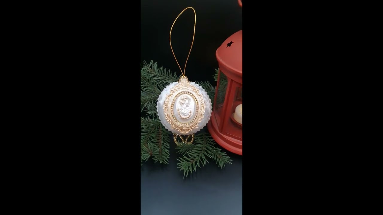 DIY Christmas Ornaments decoration idea mini tutorial | velvet glam and luxury balls