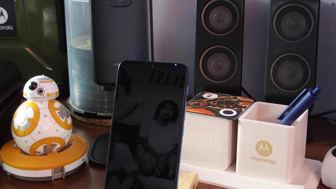 Motorola Moto E7 Power - co zamiast Moto Display?