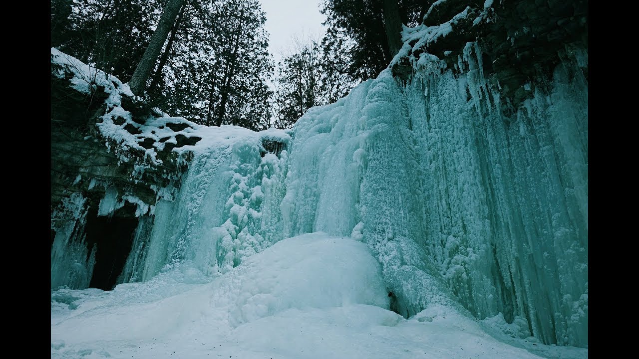 Winter Day Hike at Hilton Falls Ontario