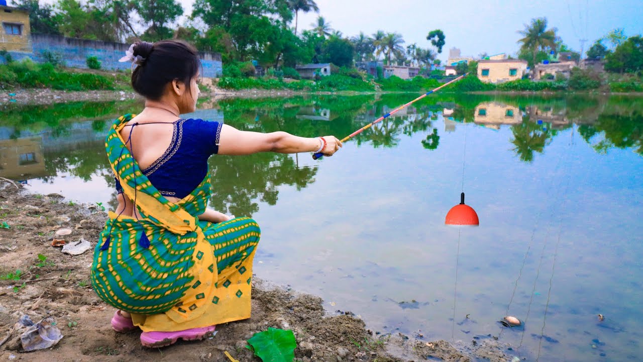 Fishing video || The amazing beautiful lady caught a lot of fish with fishing rod || Hook fishing