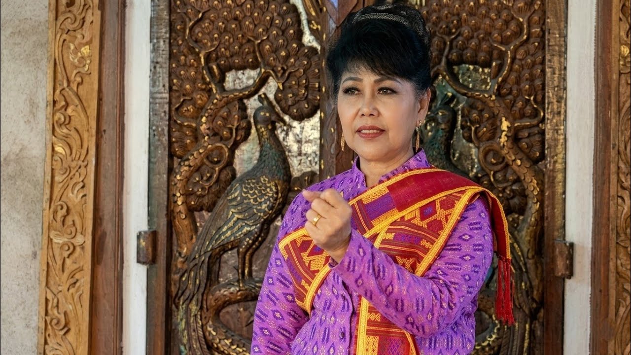 ลำล่อง พระอริยะเจ้าอีสาน ตอน2 - โฉมไสว แสนทวีสุข ประพันธ์กลอนลำ อ.ดวงจันทร์น้อย #ลำล่องทำนองอุบล
