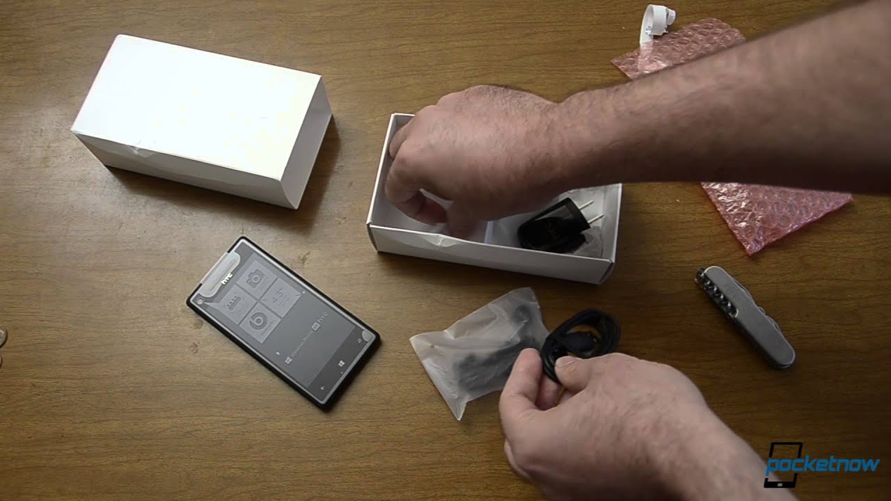 Windows Phone 8X by HTC Unboxing | Pocketnow