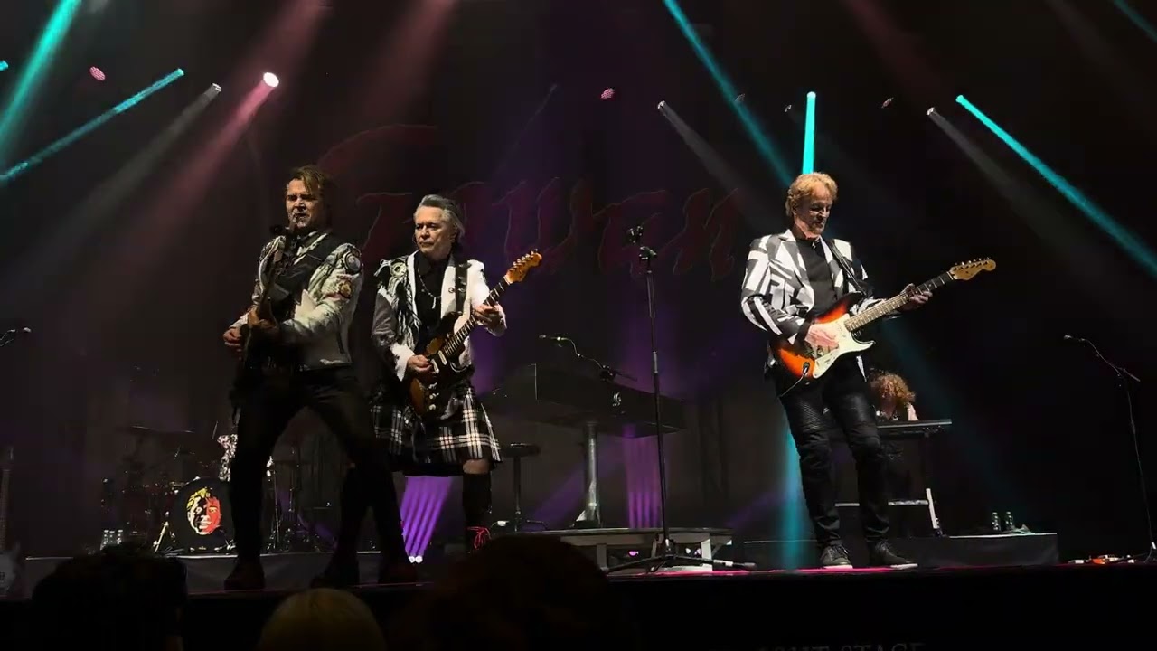 Gowan - All The Lovers In The World (Massey Hall 2023)