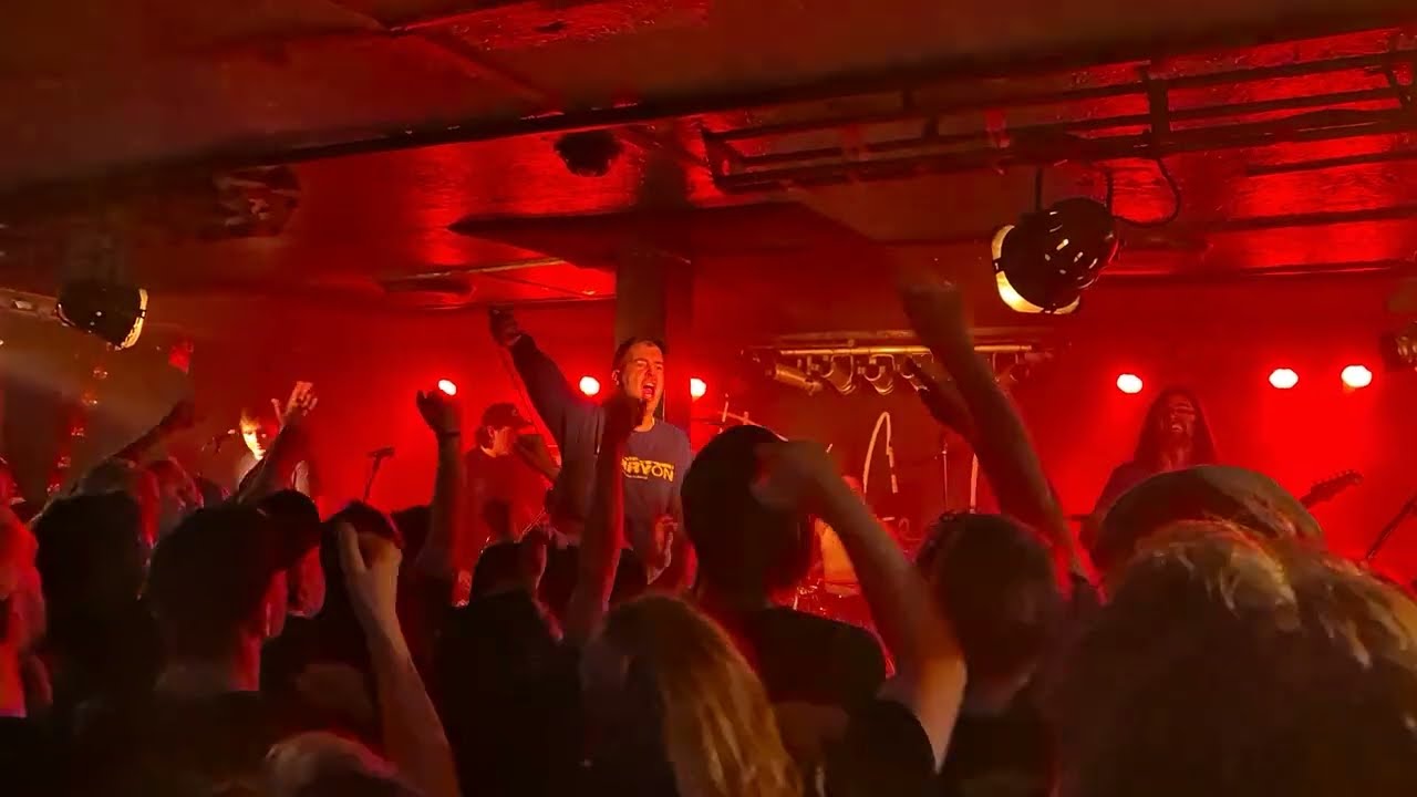 Defeater - The Red, White and Blues (Hamburg, Logo, 2025-10-17)