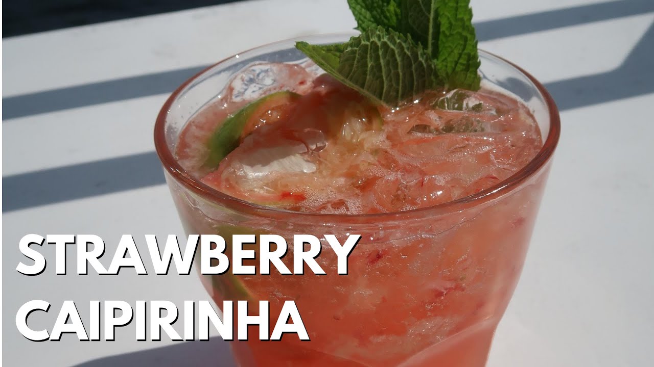 SUMMER COCKTAIL | STRAWBERRY CAIPIRINHA | Waterways Cruises & Events