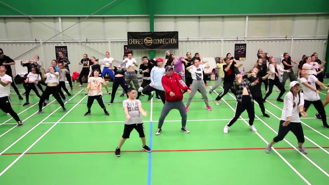 1806 CHC11, lesson 08, Shay Latukolan (nl)