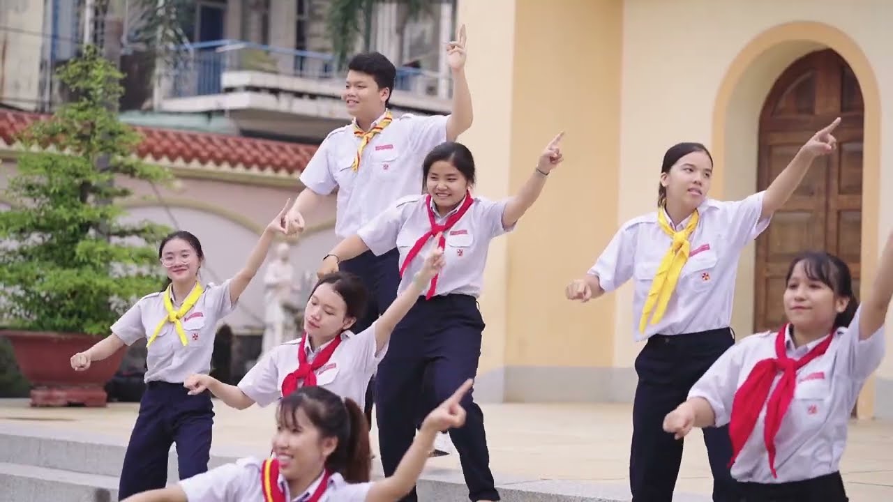 VUI BƯỚC ĐỜI CHỨNG NHÂN - St: Dương Nhân | Cử Điệu: Nhóm Hoạt Náo Viên Gx. Phúc Hải