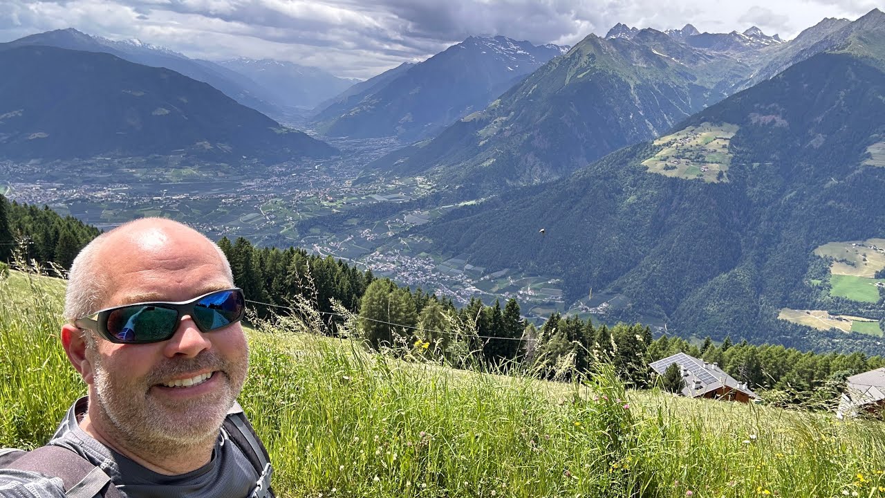Urlaub in Südtirol: Wanderung vom Hirzer hinab ins Tal (Meran, Passaiertal, Saltaus)