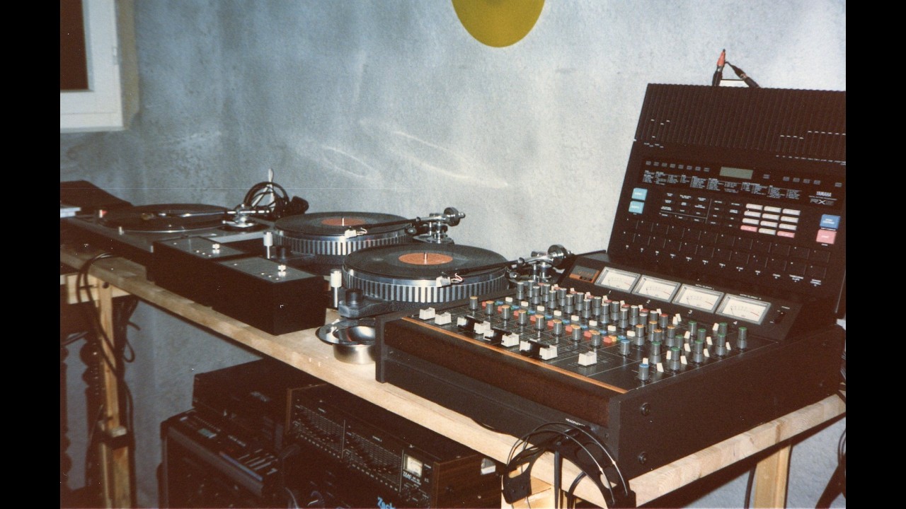 🎧 L' angolo del ViNiLe ... COSMIC SOUND ... 1982 Interface - Louder Than Words ❤️