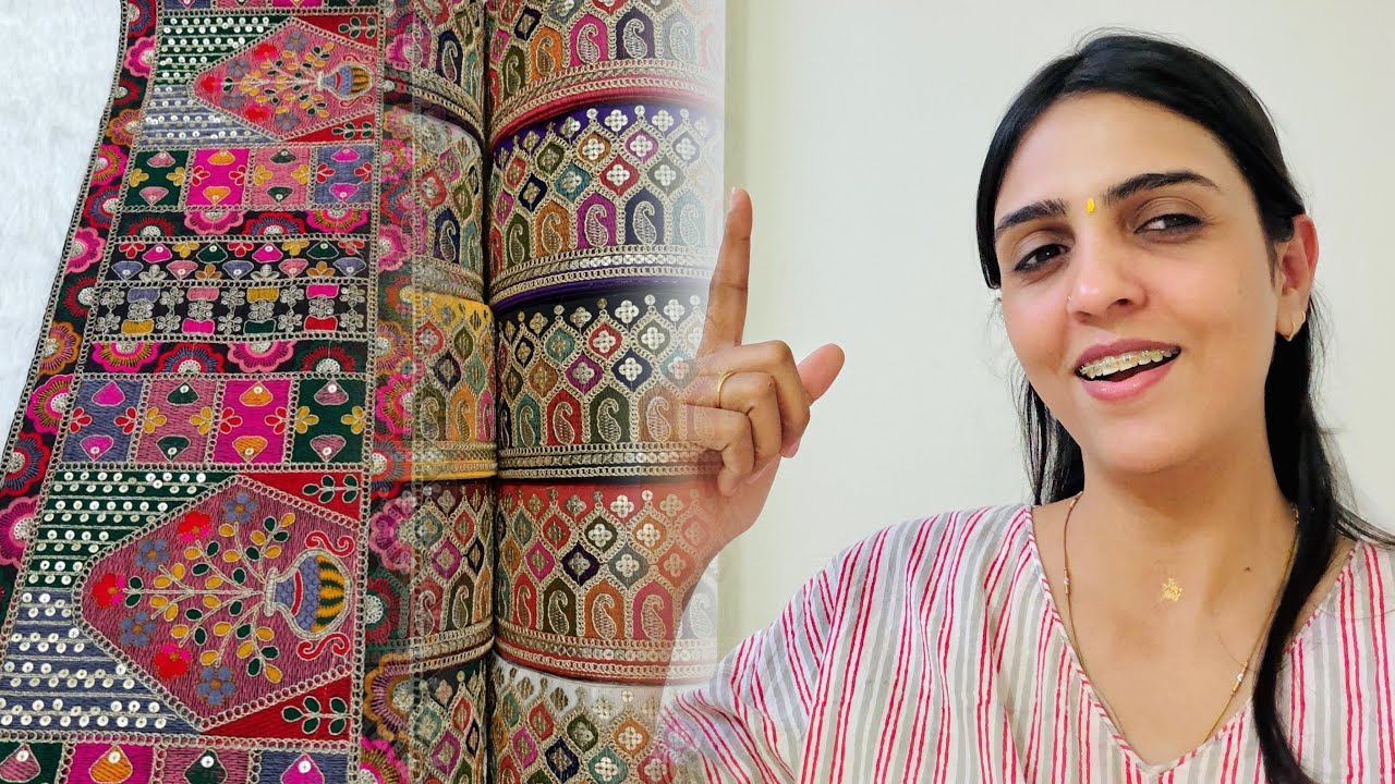 Mil gayi perfect Lace Navratri ke lehange ke liye😍|| Divyani Malviya Vlog || 