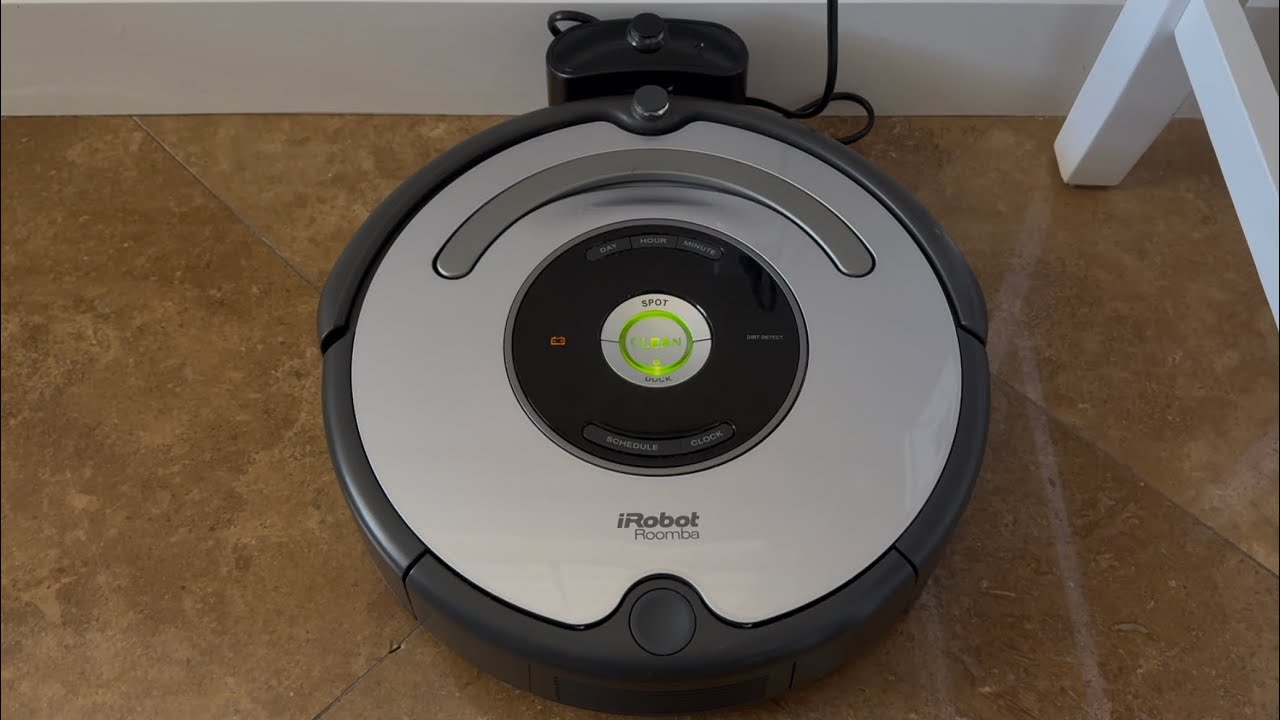 iRobot Roomba 655 - Robot Vacuum Demo