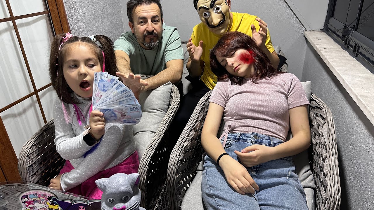 ZEYNEP HİRANUR ZENGİN VS FAKİR ÖĞRENCİ ZORBALIĞI/ماما جابت بيبي - جنى مقداد | طيور الجنة