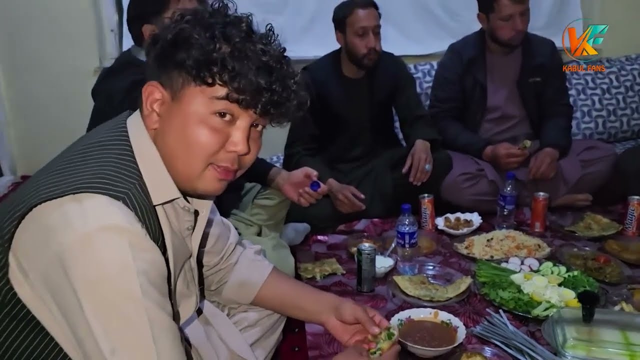 مهمانی قاسمی برای تیم -  آمادگی دور از انتظار 😋😇