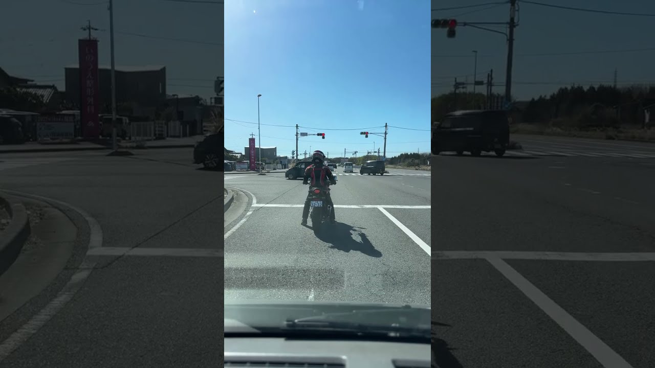 March 14, 2026. On a sunny Saturday morning, I experienced a live performance on my way to work 🚗💨