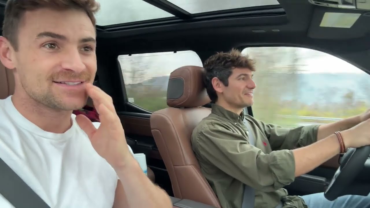 LOOK WHO CAME BACK INTO OUR VLOG! | PJ & Thomas