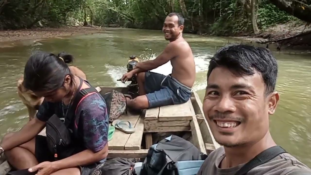 BERBURU MENEMBAK IKAN ,MENDAPAT IKAN PAGARIUS