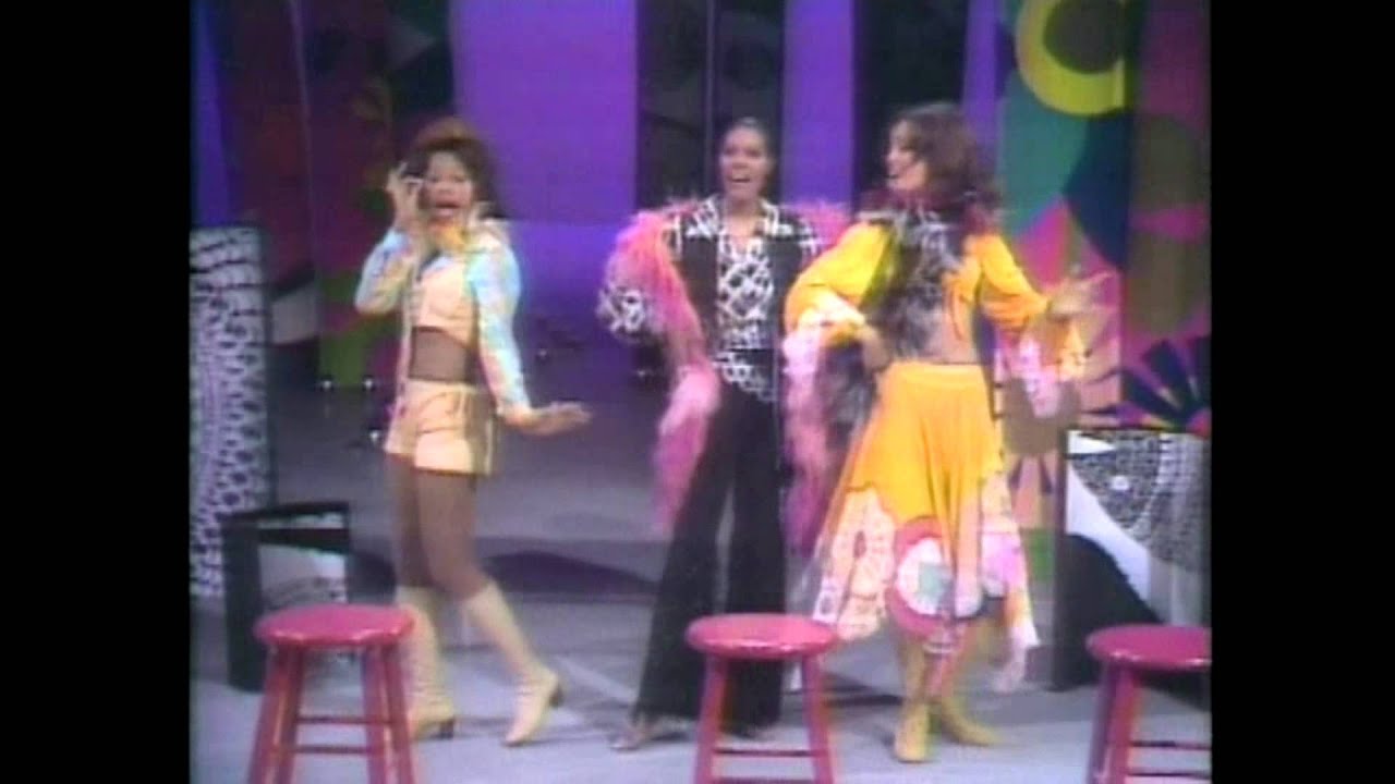 The 5th Dimension Travelling Sunshine Show She's a Lady with Dionne Warrick