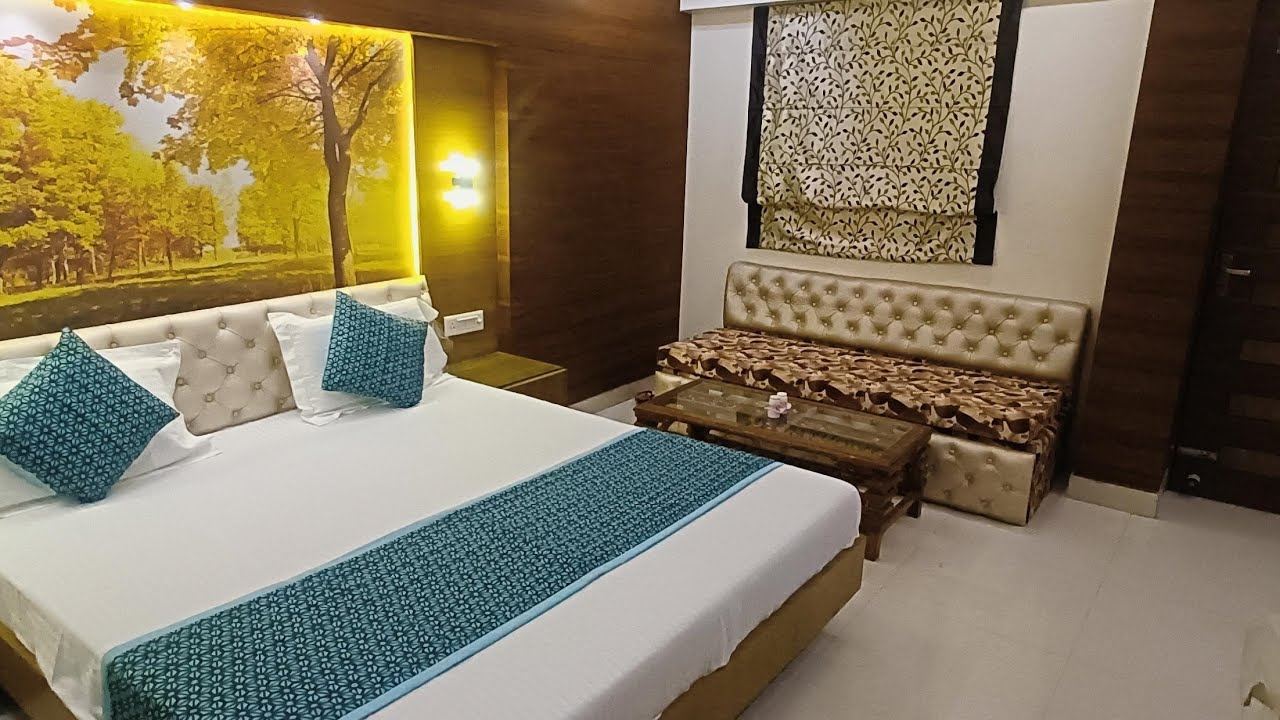 Jigyasa Palace, Agra, India | Travel With Priya