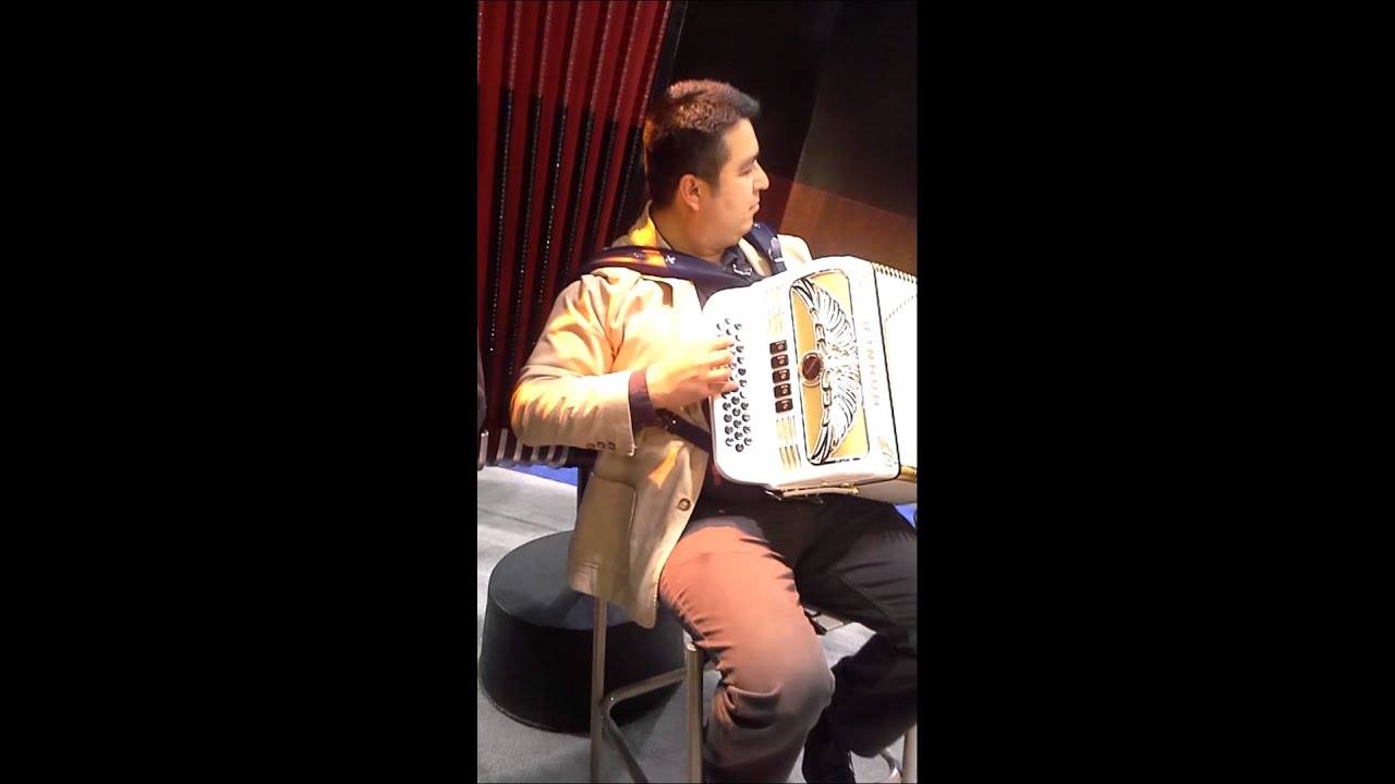 Mi Melodia Favorita - Mario Rosas Namm 2014