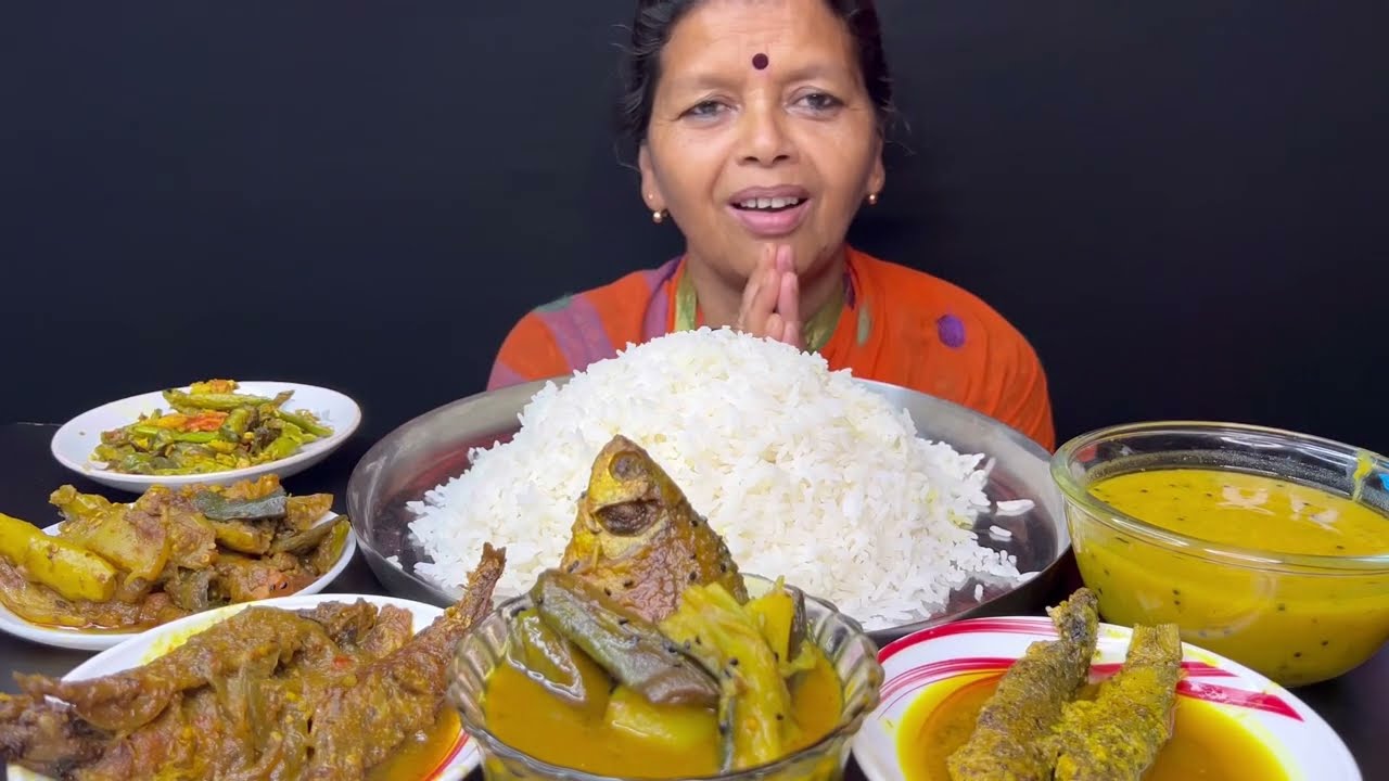 COMFORT LUNCH MENU, EATING RICE WITH TOK DAL, KUDRU VAJA, SORSHE PARSHE, PUTI MACH, VOLAR JHAL।।
