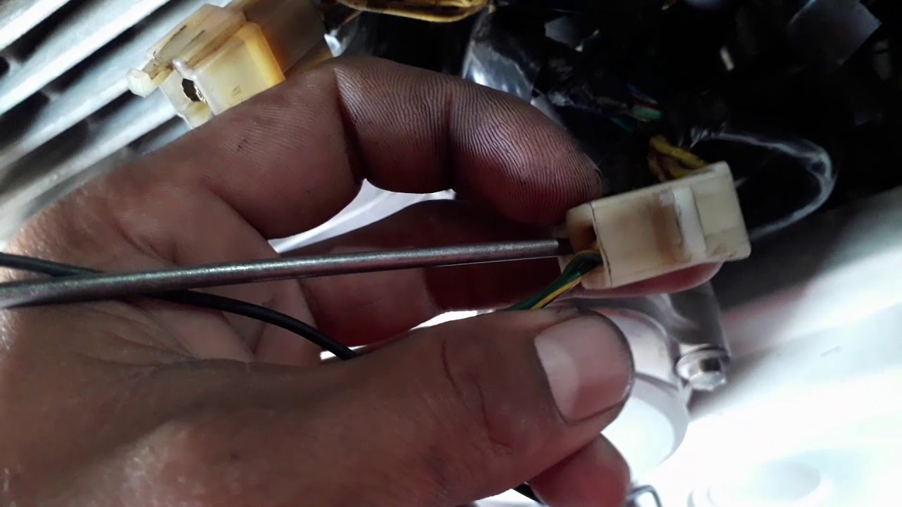 CB 300 Plobema Parte Elétrica,Estator com defeito  e teste simples fazer.
