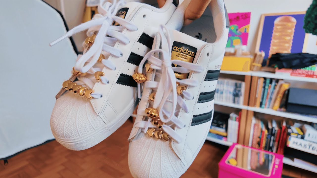 Customização de tênis | DIY no meu Adidas com coisinhas do Brás